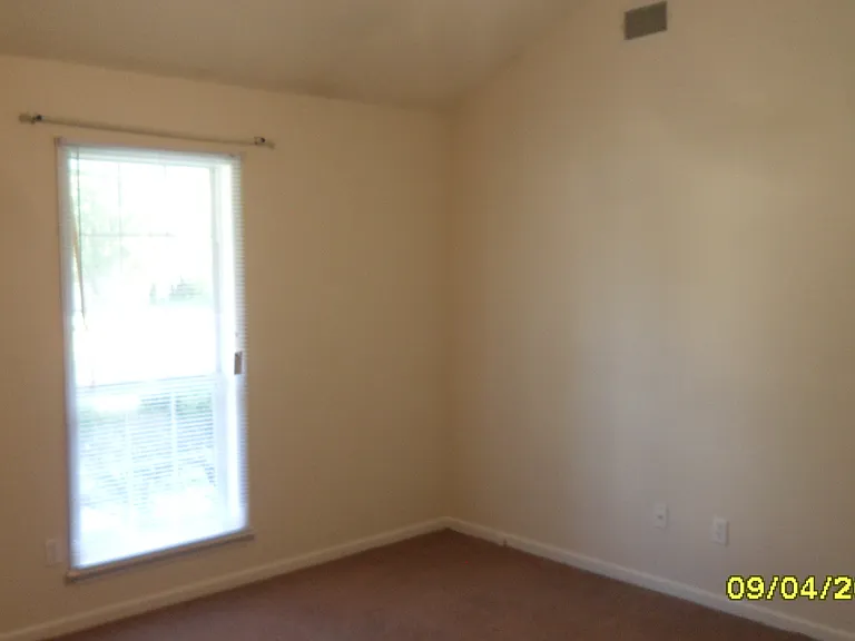 3096 Tyndall Dr — Photo 9