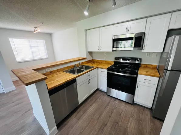7840 Sonoma Springs Cir, Lake Worth, FL