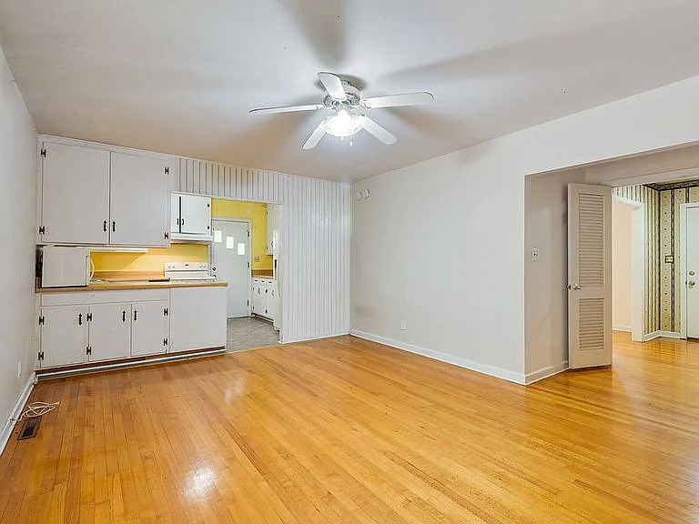 1506 Sunset Ln — Photo 4