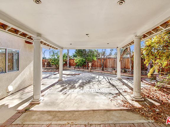3rd image of 16325 La Fortuna Ln