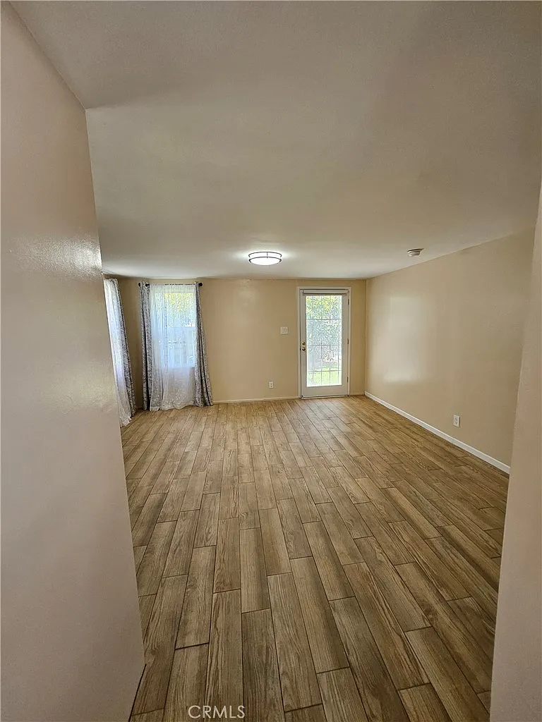 Studio, 350 sqft, $1,650 — Photo 4