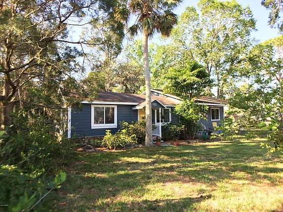 3rd image of 703 Conrad Dr