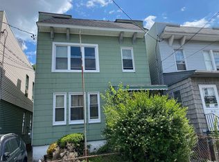 68-04 53rd Rd #2F, Maspeth, NY 11378