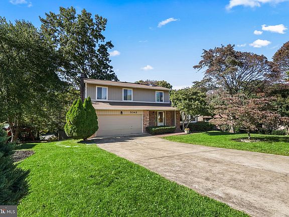2nd image of 5342 Woodbury Woods Pl