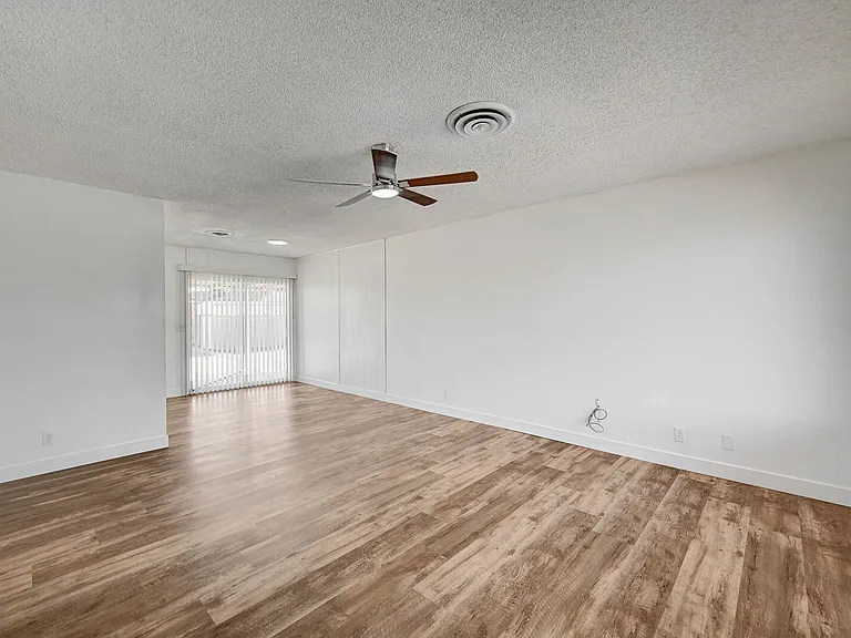 4047 Maple Hill Rd — Photo 4