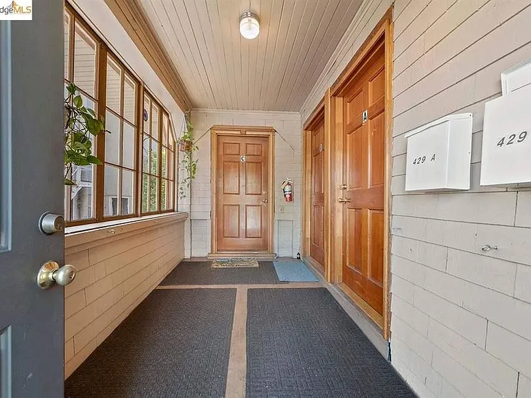 429 Euclid Ave #A — Photo 4