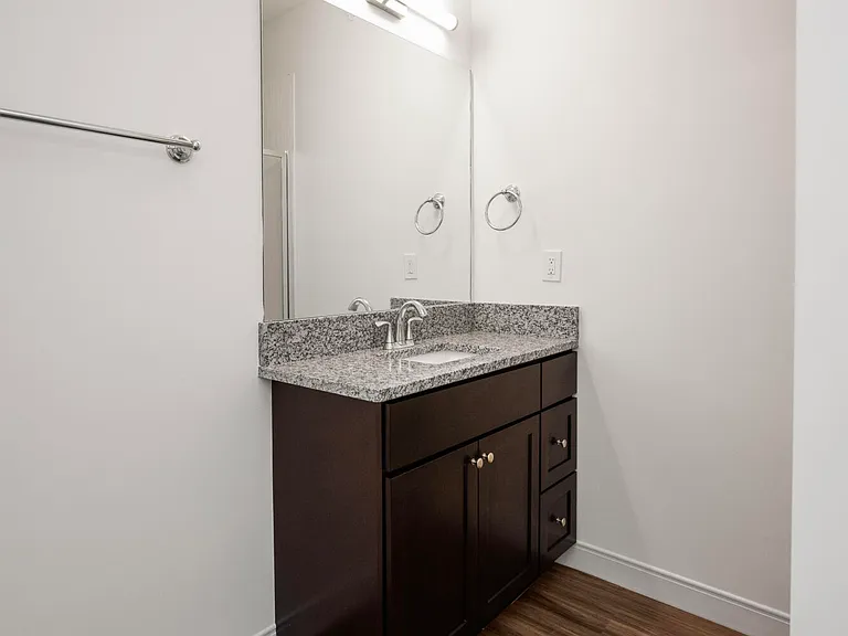 231 Walton Ave #402 — Photo 14