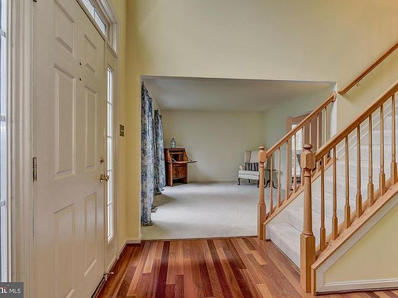5th image of 1721 Wheyfield Dr