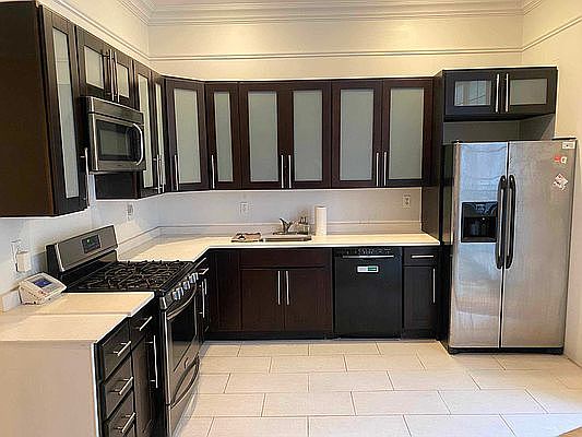 5th image of 646 W 158th St #A