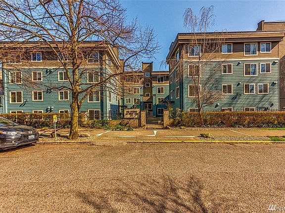 3rd image of 300 10th Ave Unit B306