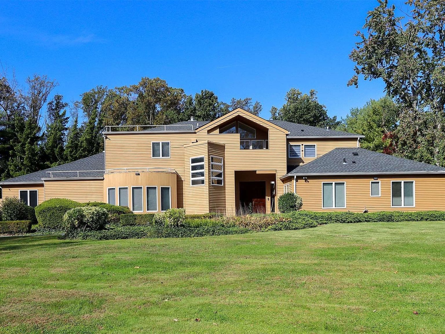 8 Split Rock Drive, Great Neck, NY 11024 Zillow