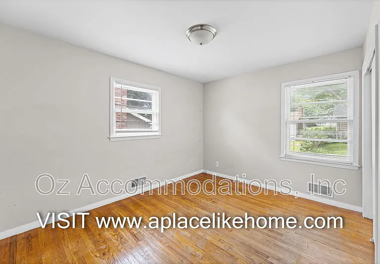 8810 Benson St — Photo 16