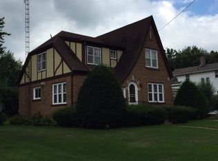 802 Richardson Ave, Ashton, IL 61006