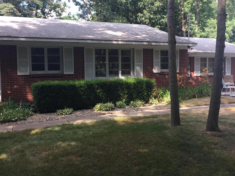 1st image of 801 Kendalwood St NE