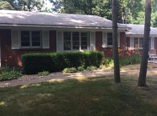 801 Kendalwood St NE, Grand Rapids, MI 49505