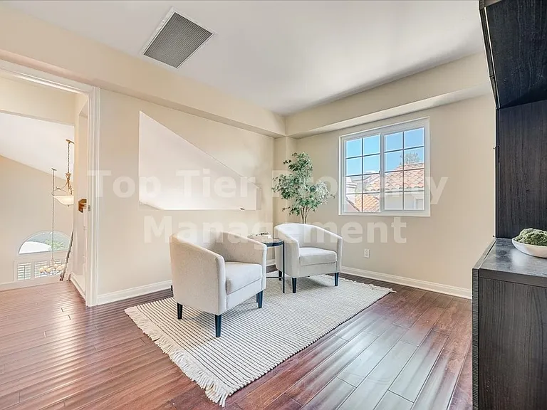 1568 Mallorca Dr — Photo 24