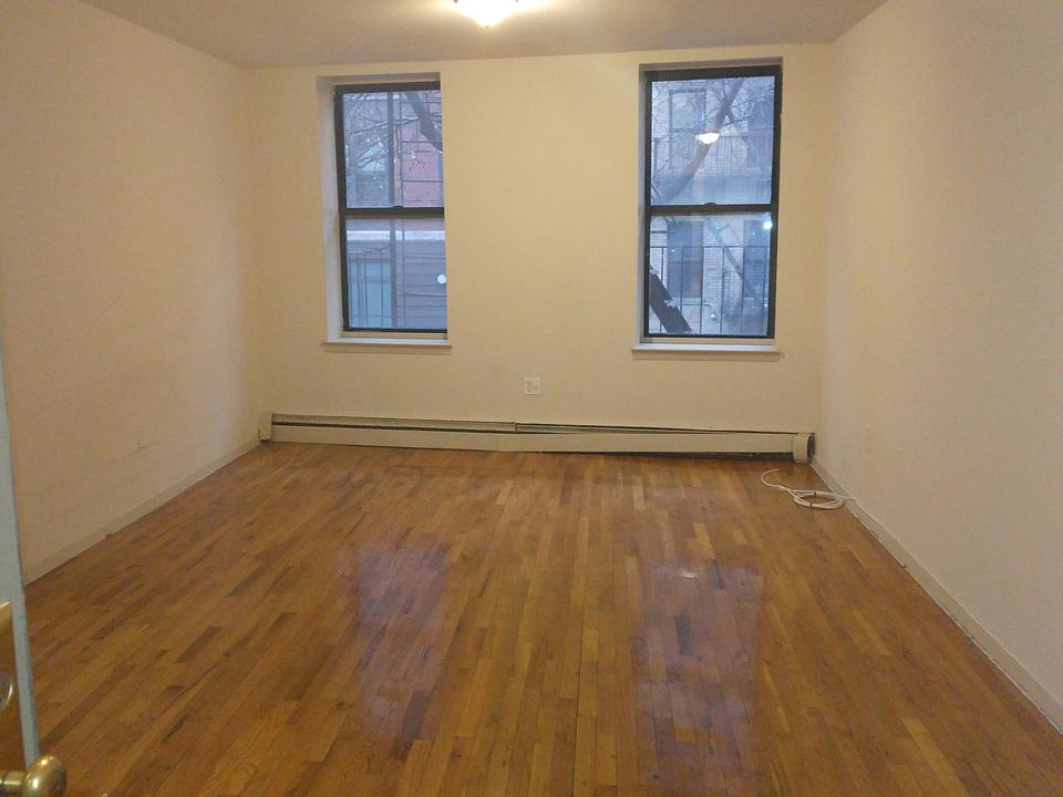 living room from apt entrance