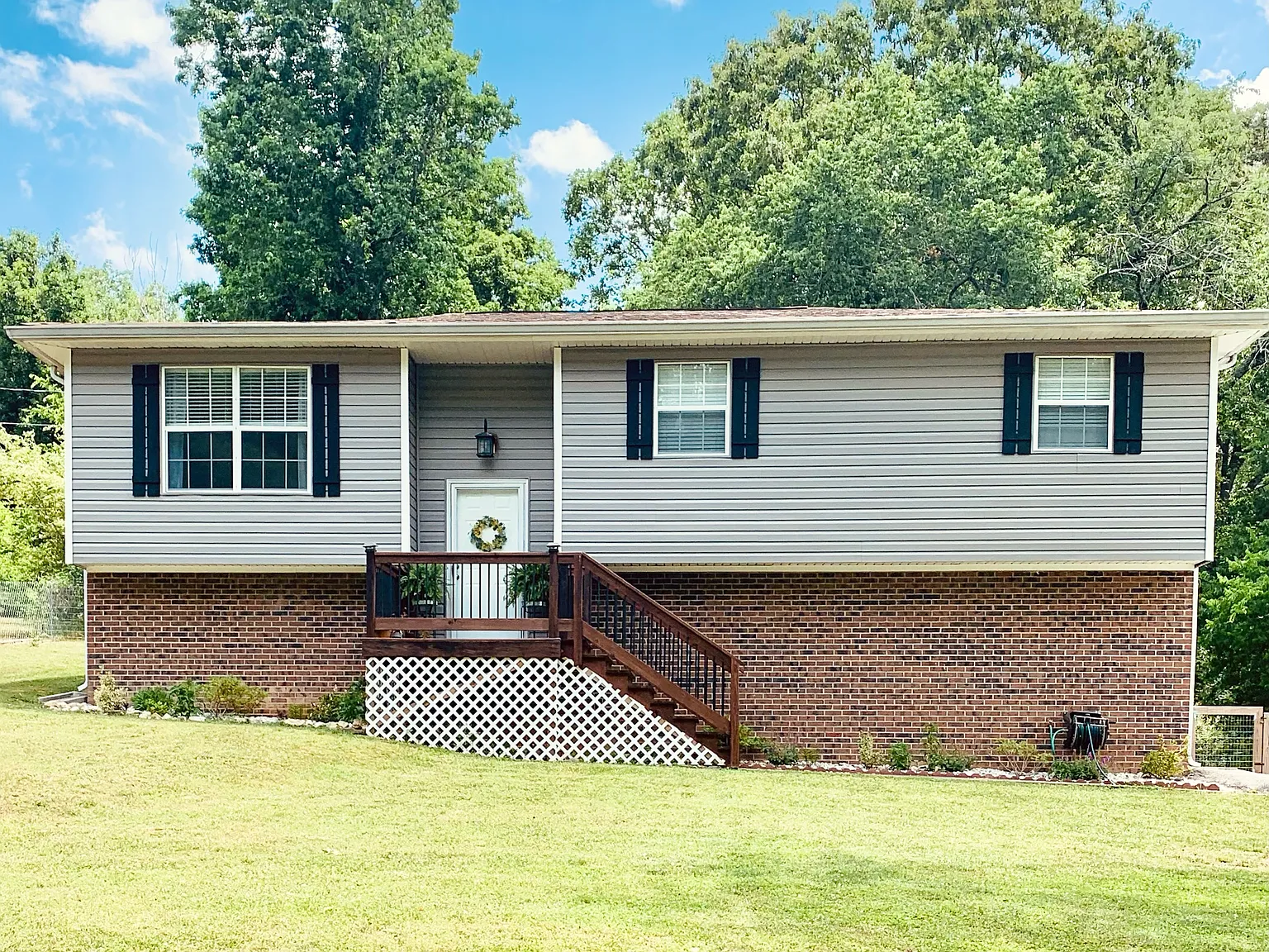 3 bed, 1450 sqft, $2,200 — Photo 1