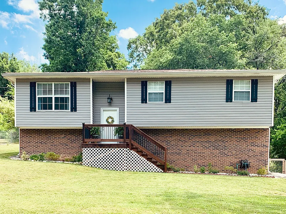 9016 Birchwood Pike