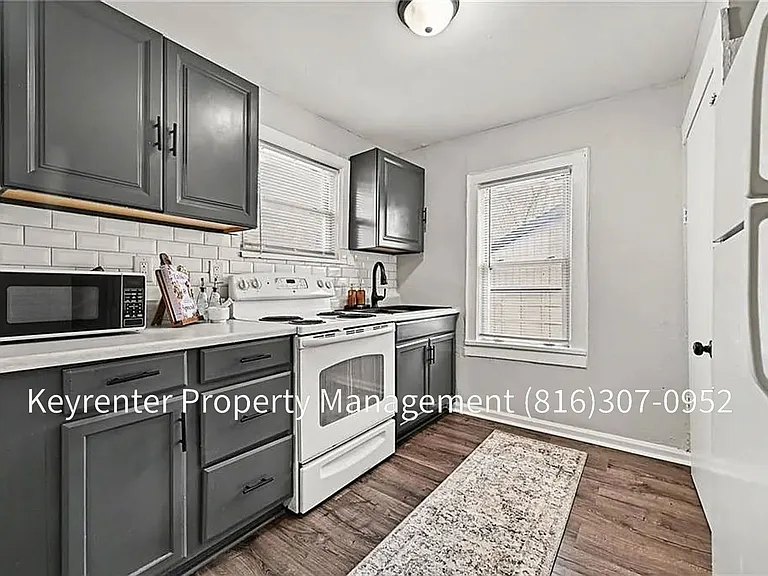 410 E Kansas Ave — Photo 11