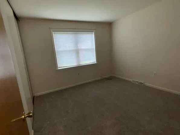 260 Jan Dr, Harleysville, PA 19438