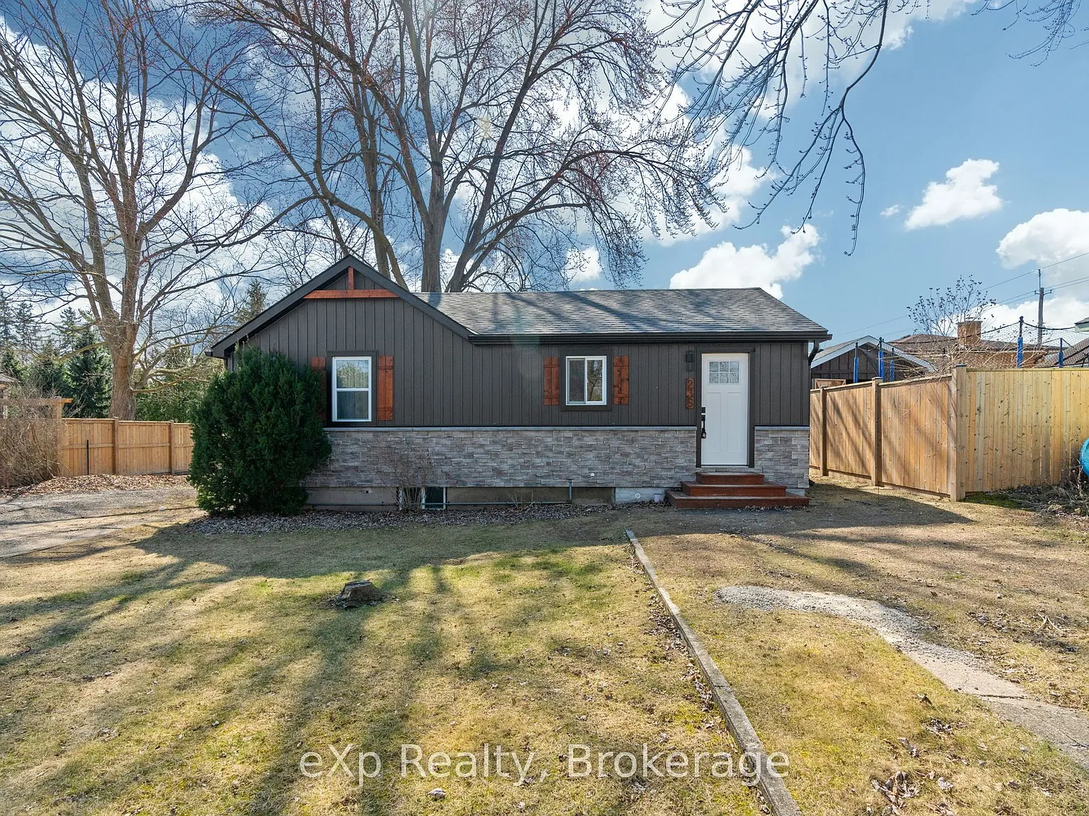 2 bed, $2,200 — Photo 1