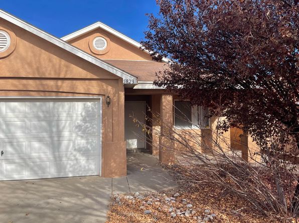 5823 Night Shadow Ave NW