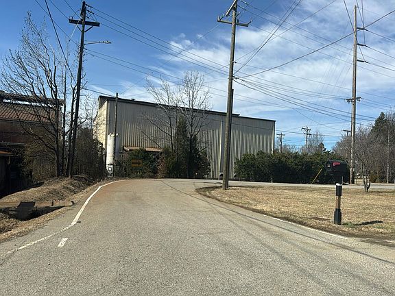 5th image of 2421 Van Buren St
