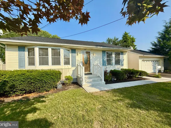 504 Redrow Ave, Swedesboro, NJ 08085