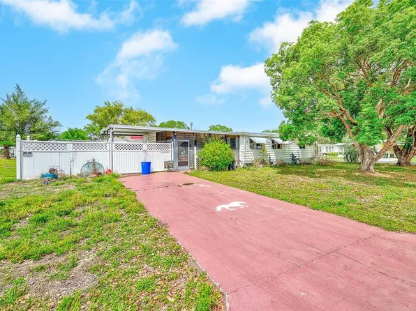 4551 Orange Blossom Dr, Zephyrhills, FL 33542