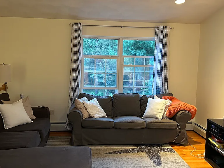 194 Holly Rd — Photo 5