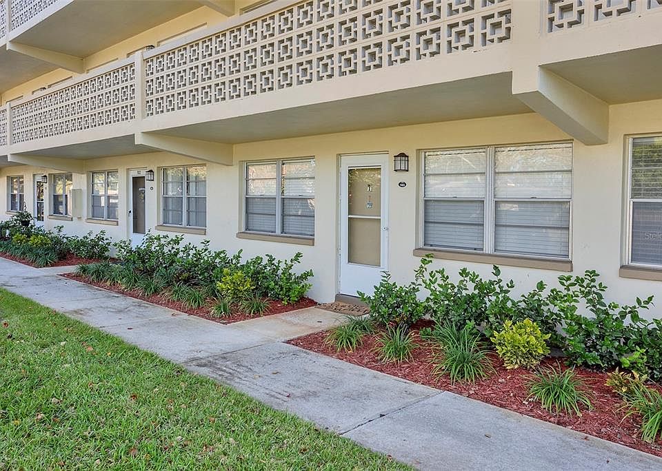 1st image of 1051 79TH AVENUE N #103