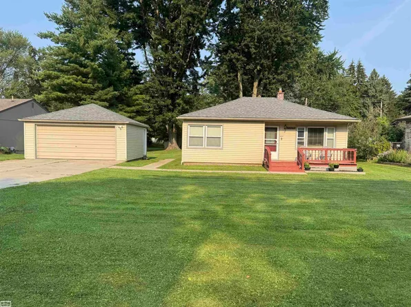 38767 Willowmere St, Harrison Township, MI 48045