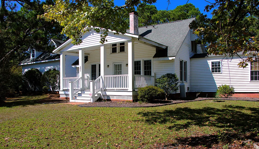 Property main image