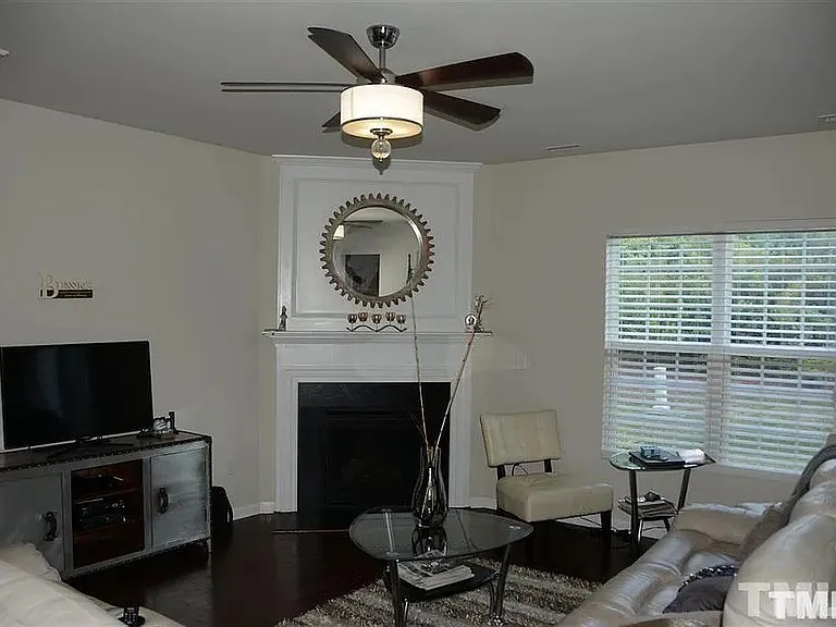 212 Paddy Ln — Photo 4