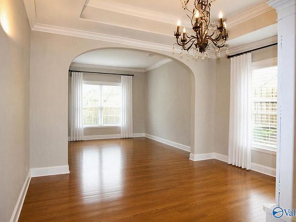 5th image of 130 Bayberry Ln