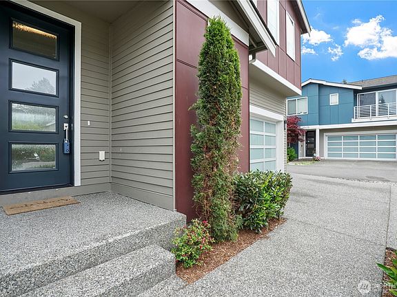 4th image of 15421 12th Avenue W