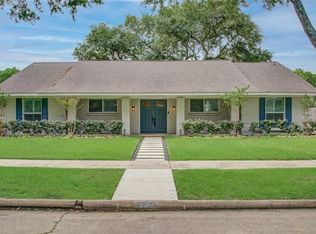 5735 Grape St, Houston, TX 77096