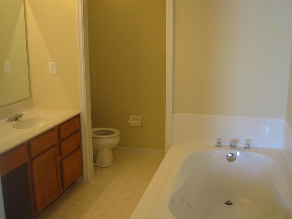 4th image of 5674 Harbourwatch Way