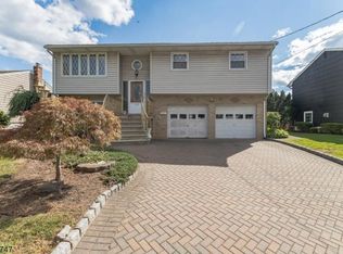 180 Jocelyn Ave, Wood Ridge, NJ 07075