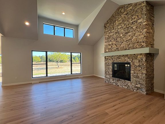 5th image of 10644 Cove Ln #2