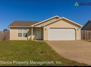 312 Northfield Rd, Manhattan, KS 66502