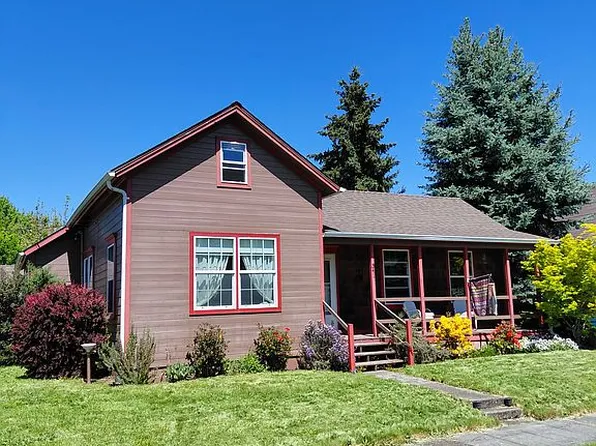341 NW 10th St, McMinnville, OR 97128