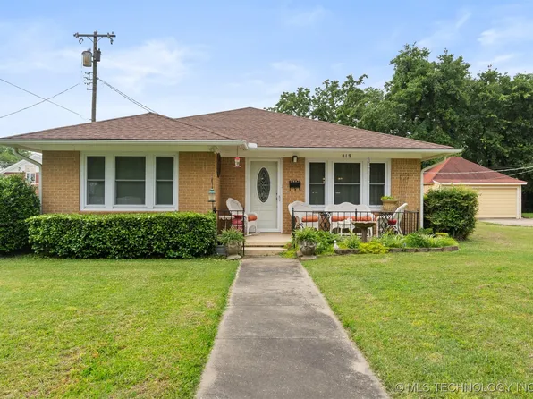 819 W Elm St, Durant, OK 74701