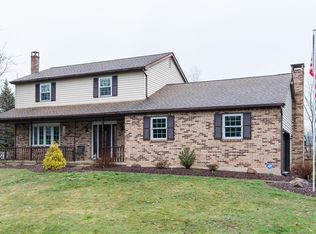 8337 Winchester Ln, Alburtis, PA 18011