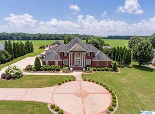 24704 Craft Rd, Athens, AL 35613