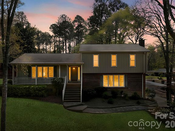 2nd image of 501 Mountainbrook Rd