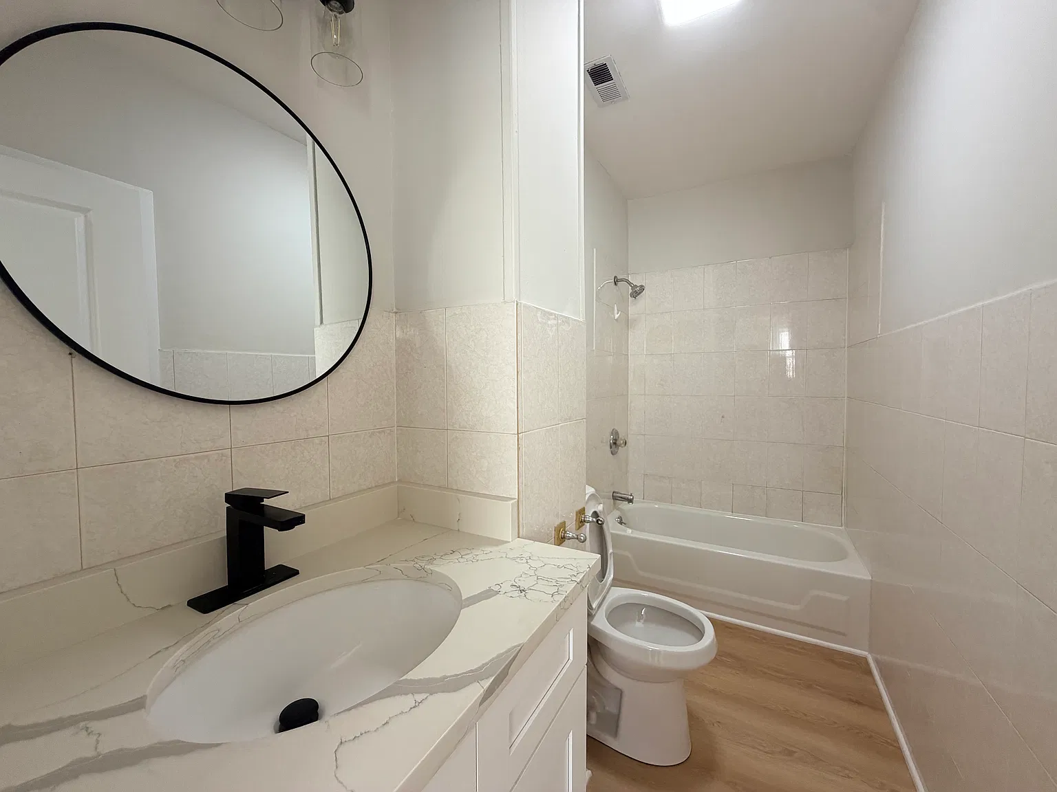 4 bed, 1000 sqft, $2,200 — Photo 4