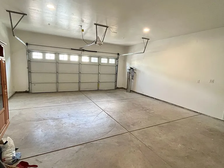 376 Lily Pad Ln — Photo 34