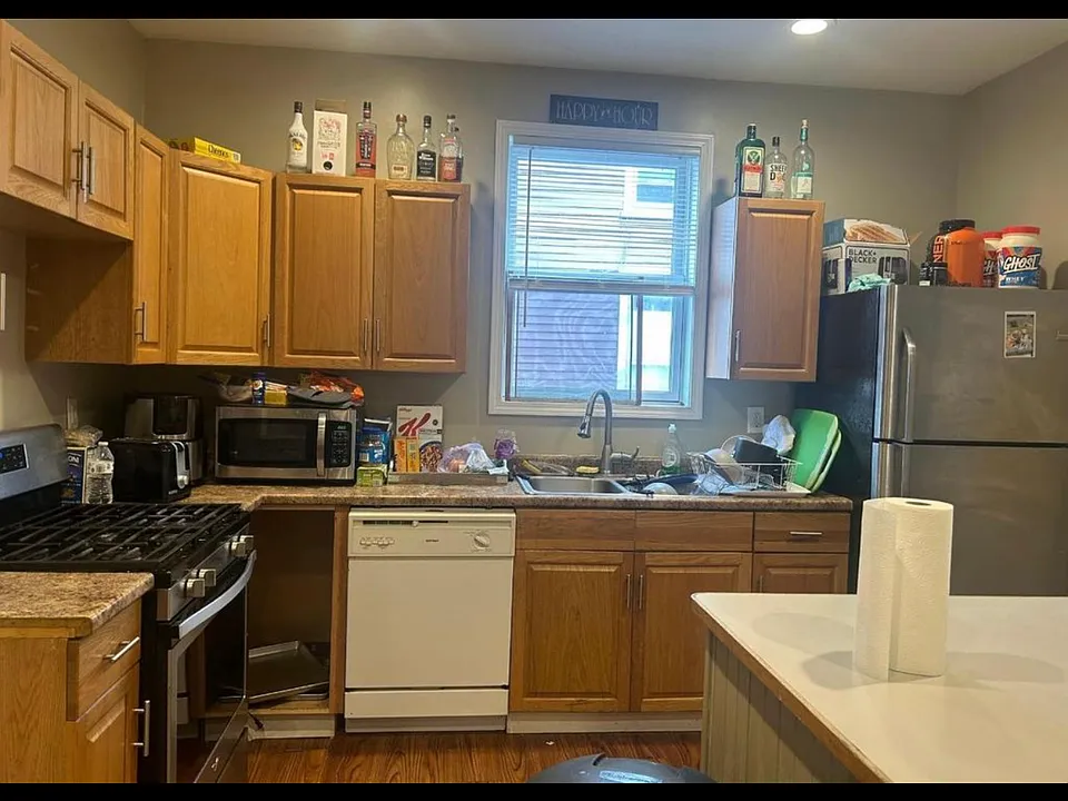 149 Chapin St #2